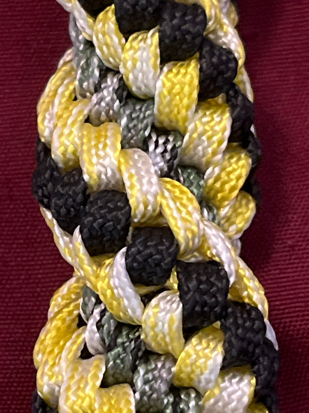 5"(13cm) 4-strings Artisan Handwoven Helix Spiral Paracord Collectible Keychain – Black Yellow Green