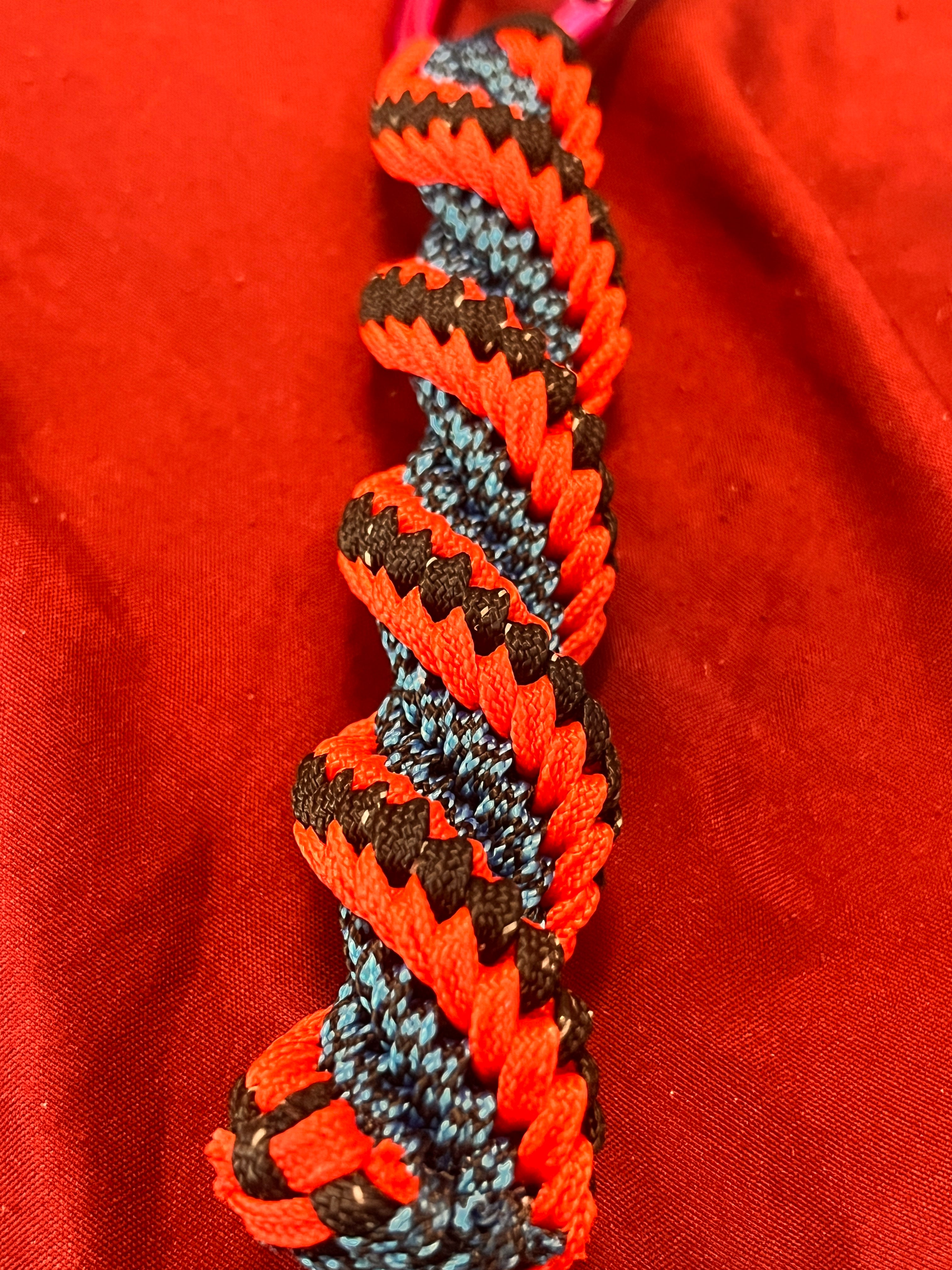 5"(13cm) 5-string Collectible Keychain Artisan Handwoven Helix Spiral Para cord – Black Red and Aqua Blue