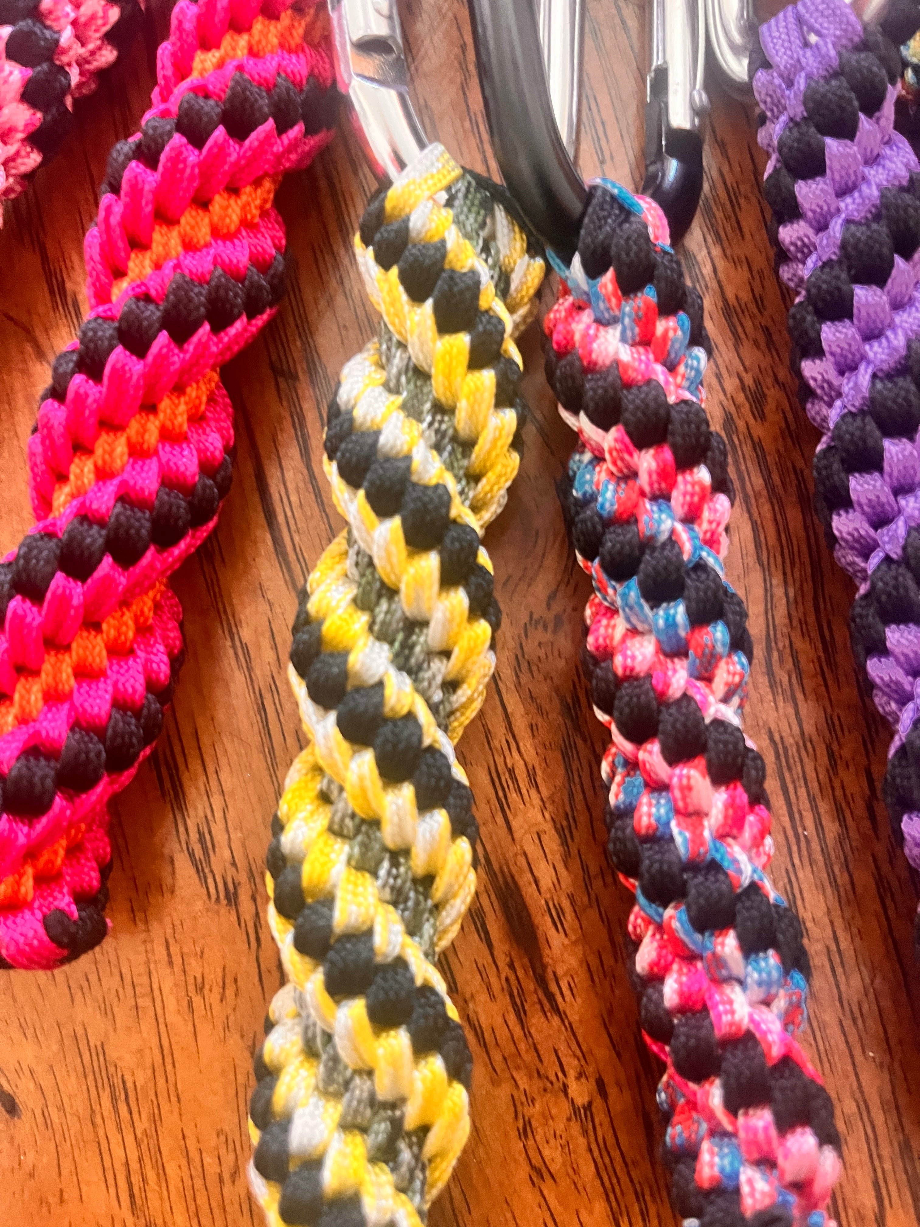 5"(13cm) 3-strings Artisan Handwoven Helix Spiral Paracord Collectible Keychain – Black & Purple