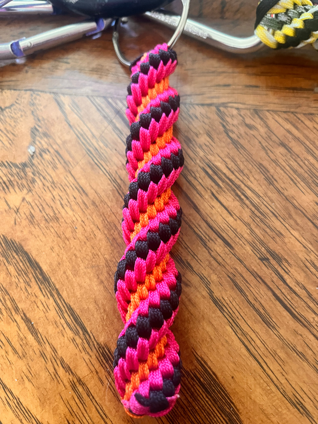 5"(13cm) 4-string Artisan Handwoven Helix Spiral Paracord Collectible Keychain – Black, Pink and Orange
