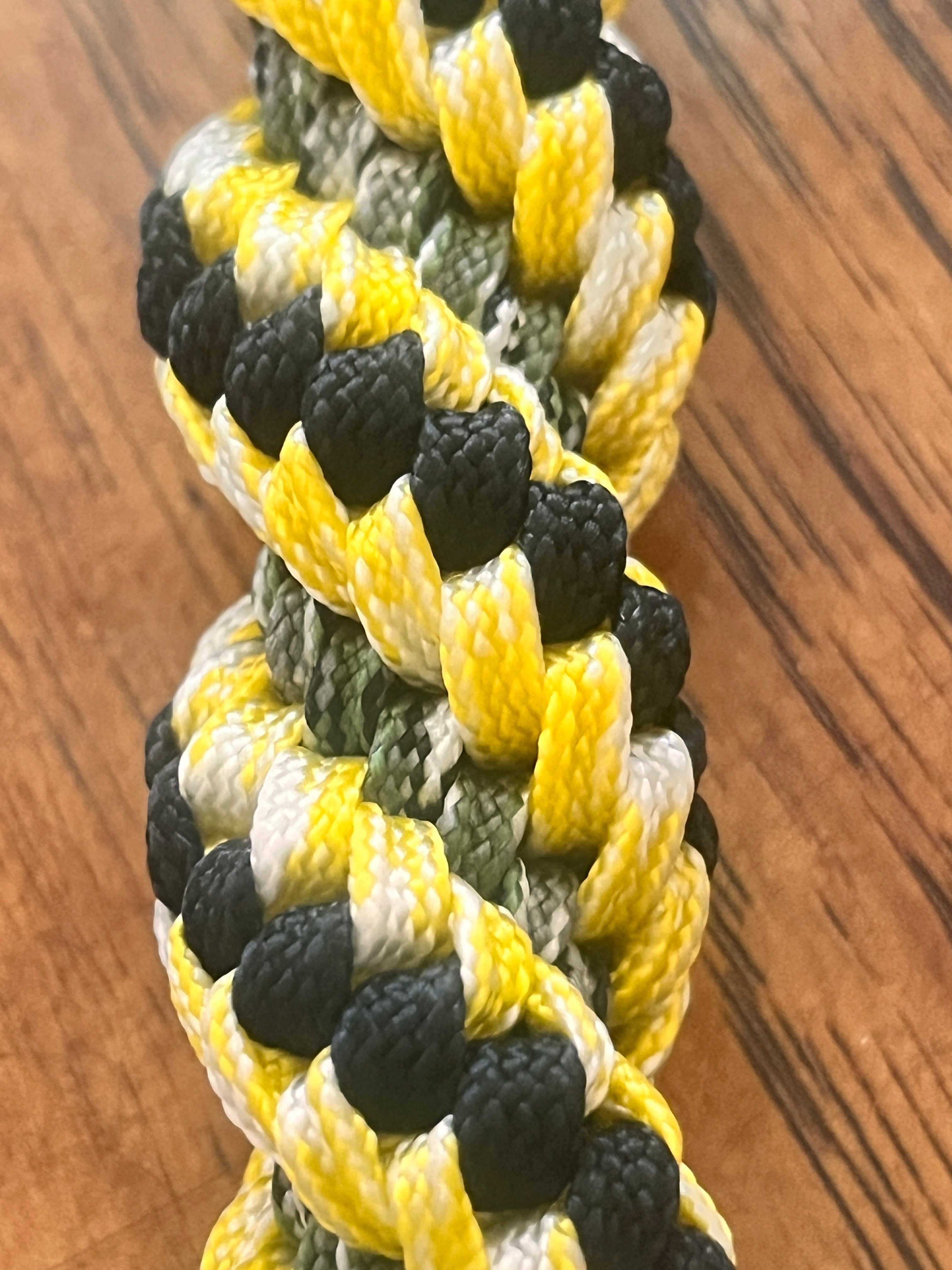 5"(13cm) 4-strings Artisan Handwoven Helix Spiral Paracord Collectible Keychain – Black Yellow Green
