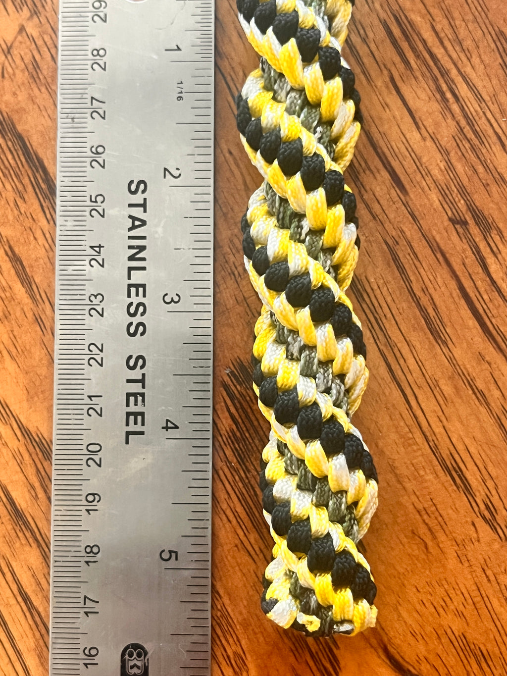 5"(13cm) 4-strings Artisan Handwoven Helix Spiral Paracord Collectible Keychain – Black Yellow Green