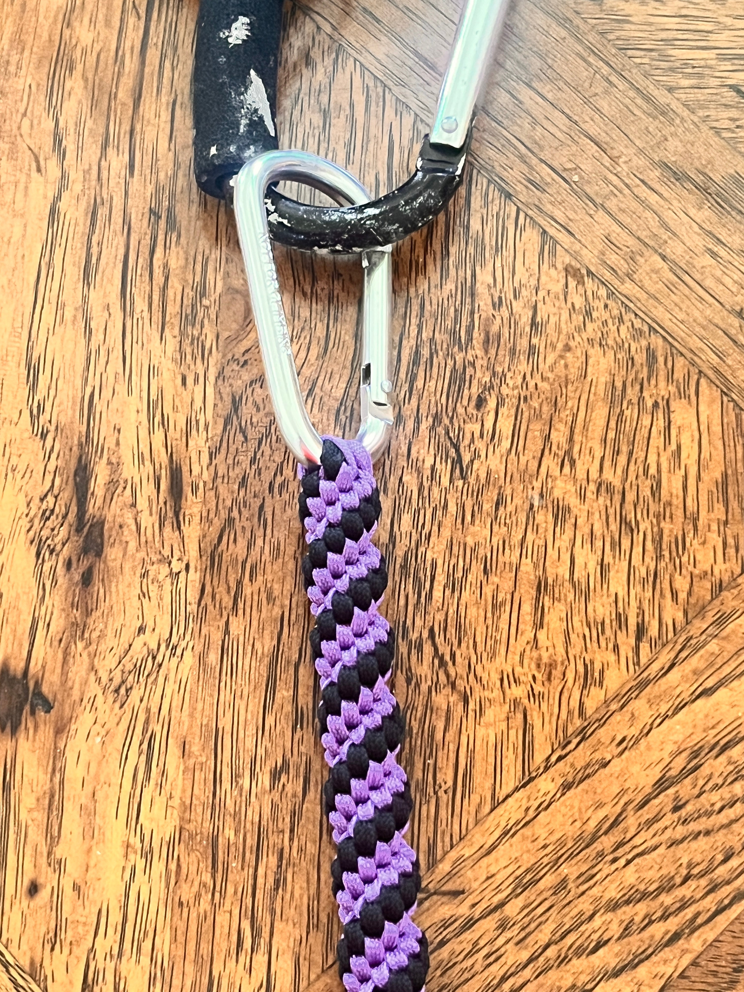 5"(13cm) 3-strings Artisan Handwoven Helix Spiral Paracord Collectible Keychain – Black & Purple