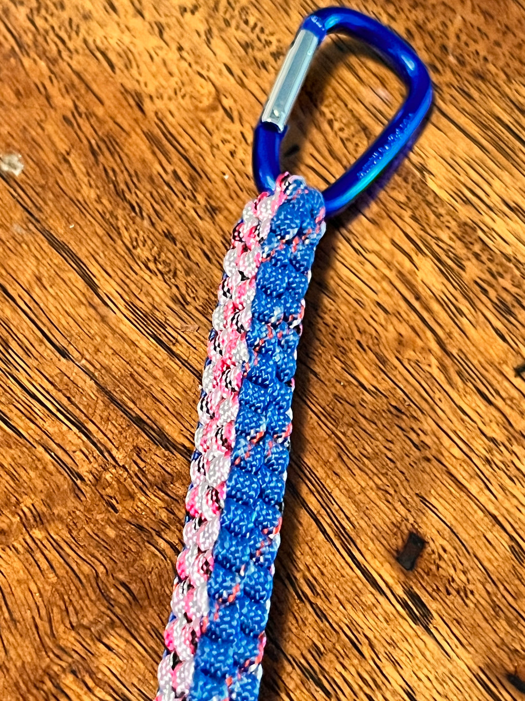 5 1/2"(14cm) 2-string Artisan Handwoven Helix Spiral Paracord Collectible Keychain – Blue and Multi Color